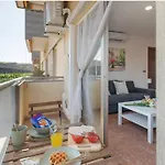 Fula Apartmán *